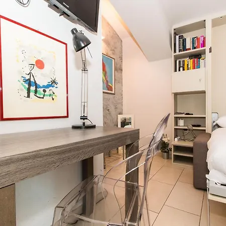 Corso Vittorio & Valentino Bright Studio Apartment *