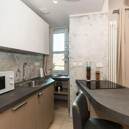 Corso Vittorio & Valentino Bright Apartment