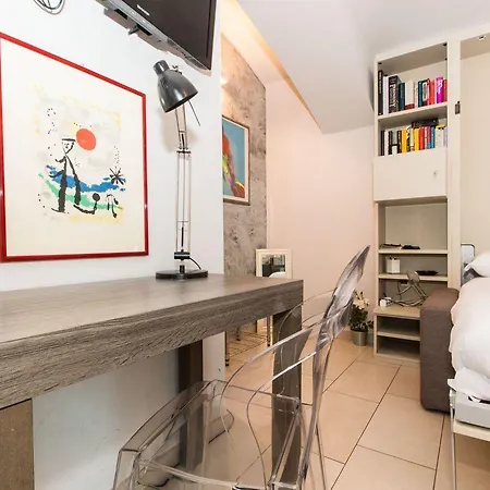 Corso Vittorio & Valentino Bright تورينو